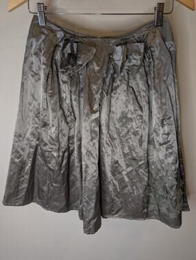 Silver Metallic Pleated Mini Skirt Bow Waist Floral Appliqué Sequin Size XS